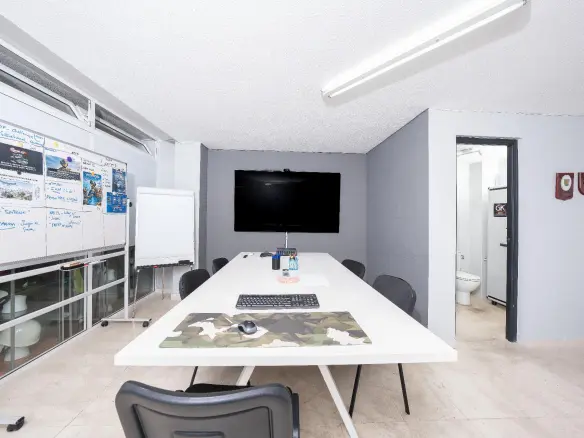 1-bedroom Commercial Unit In Alicante, Spain (105 M²)