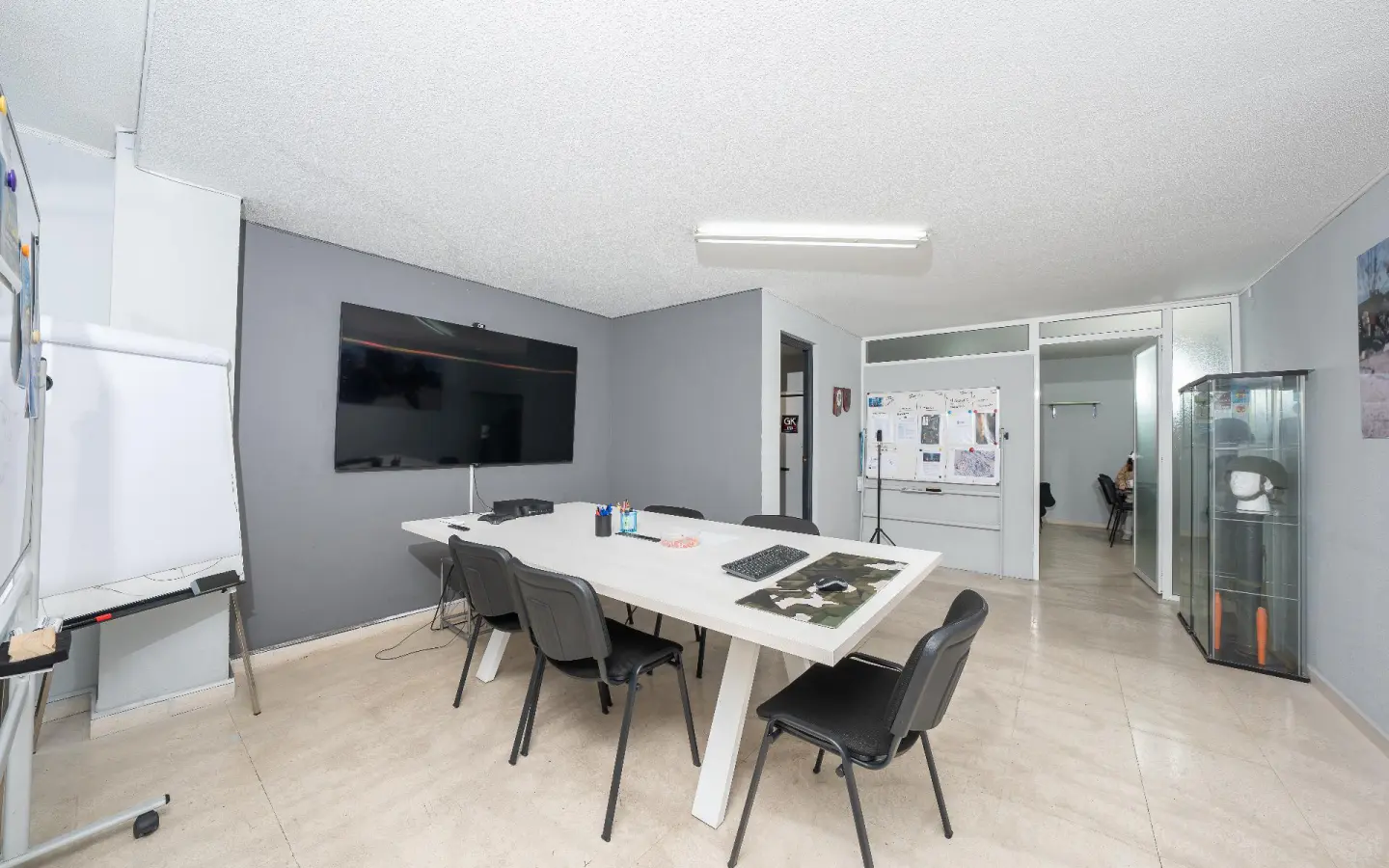 1-bedroom Commercial Unit In Alicante, Spain (105 M²)