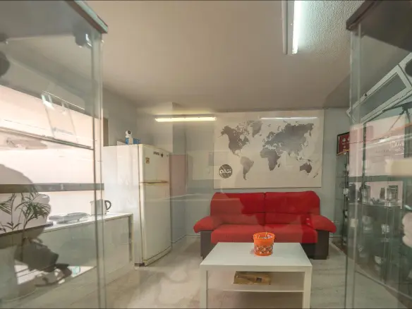 1-bedroom Commercial Unit In Alicante, Spain (105 M²)