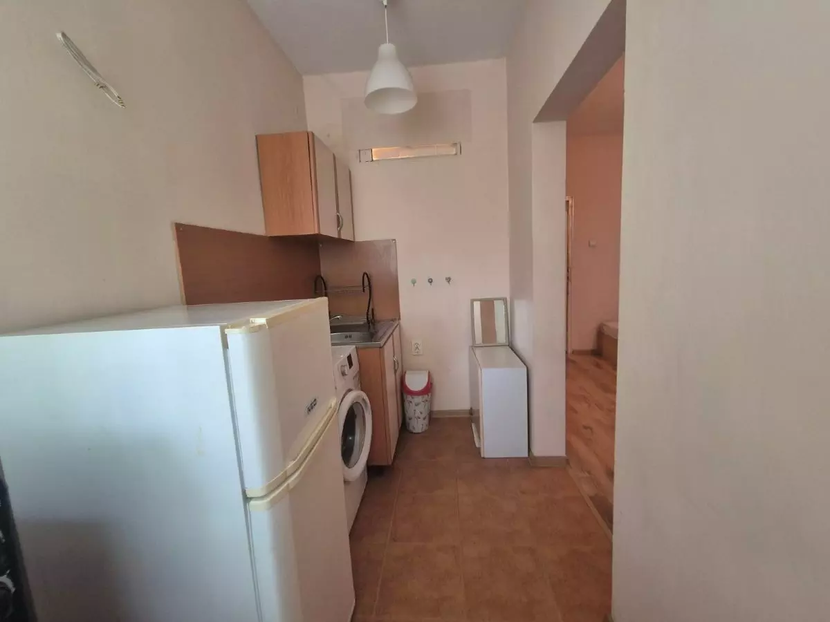 Studio Apartment Of 30 M² With Furnishings In Akacia