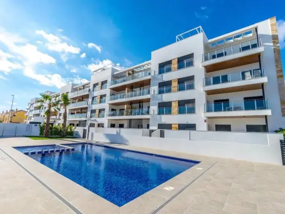 2-bedroom Penthouse In Torrevieja, Spain (87 M²)