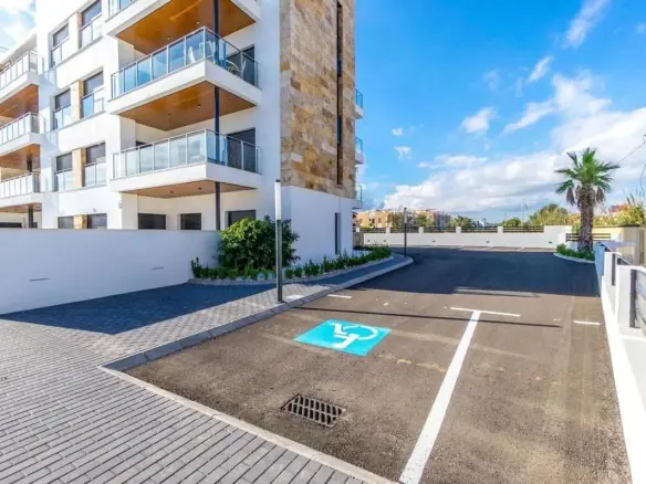 2-bedroom Penthouse In Torrevieja, Spain (87 M²)