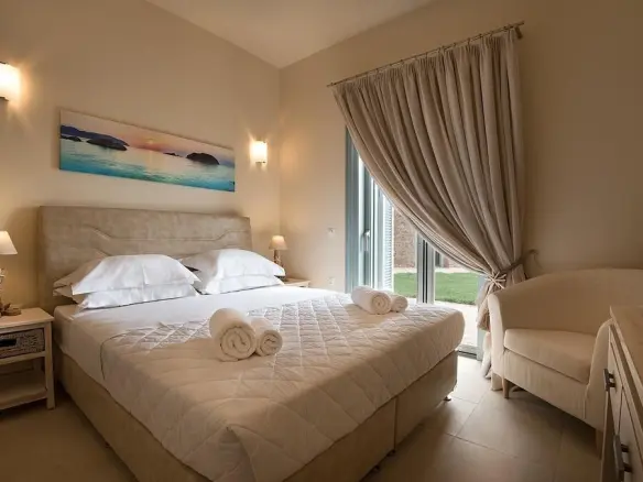 5-bedroom Villa In Kranidi, Greece (300 M²)