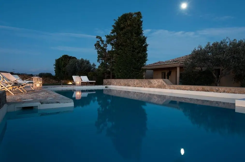 Villa Of 300 M² In Eastern Peloponnese – Ermionida