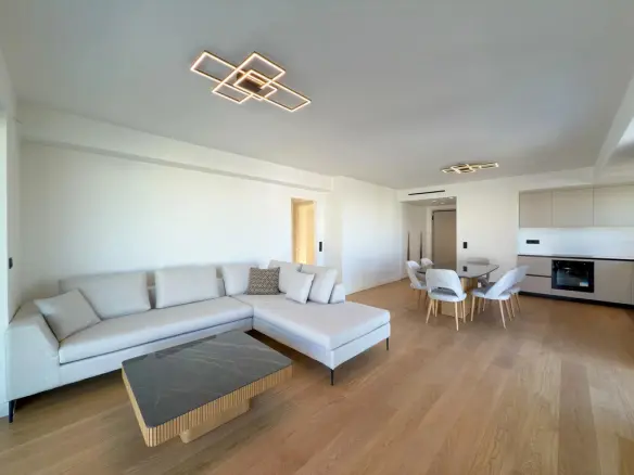 Flat Of 95 M² In Athens