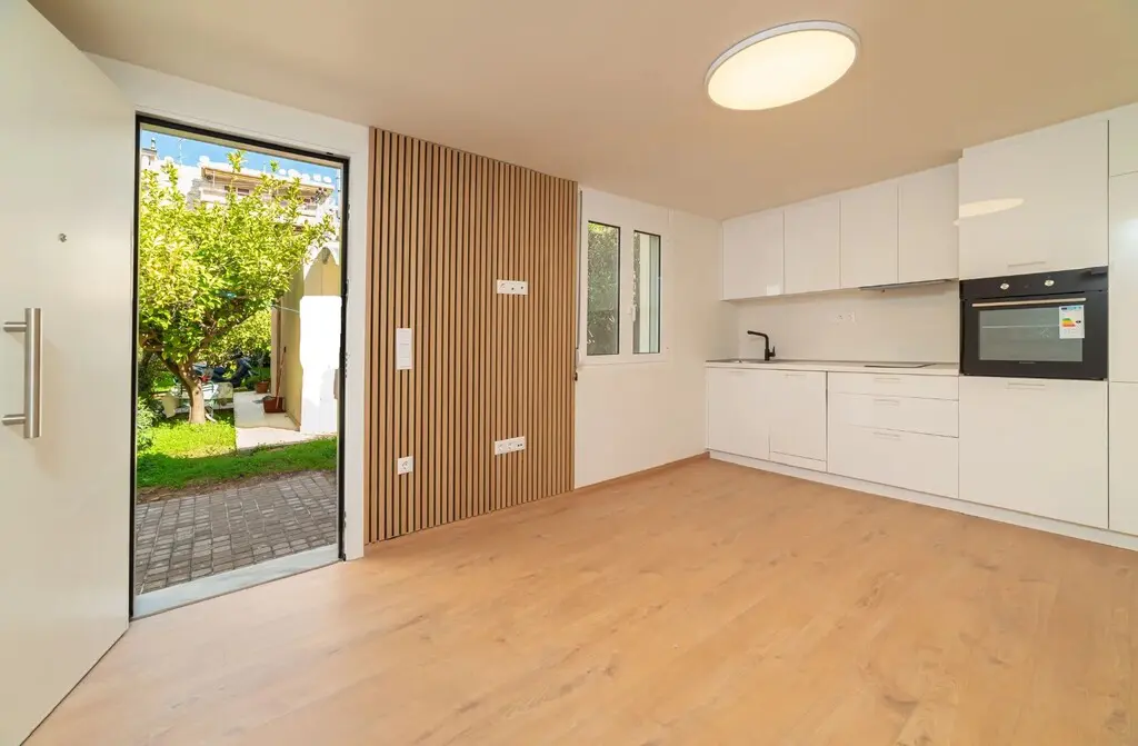 Flat Of 40 M² In Athens