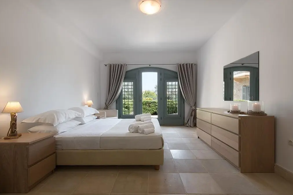 Villa Of 300 M² In Eastern Peloponnese – Ermionida