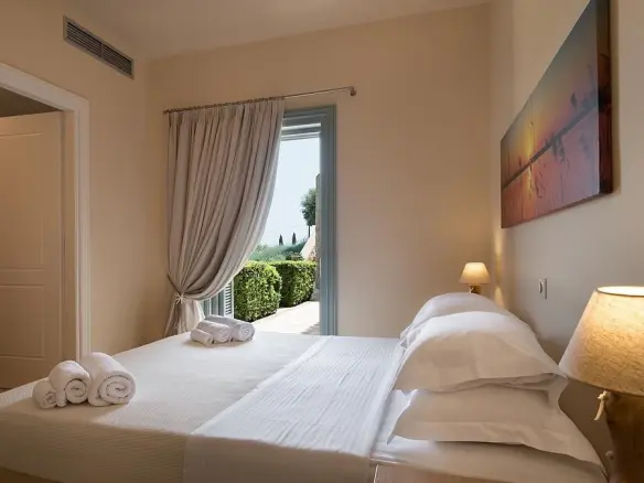 4-bedroom Villa In Kranidi, Greece (300 M²)