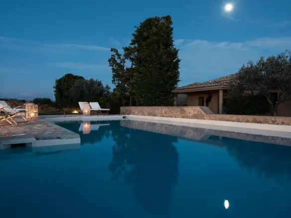 4-bedroom Villa In Kranidi, Greece (300 M²)