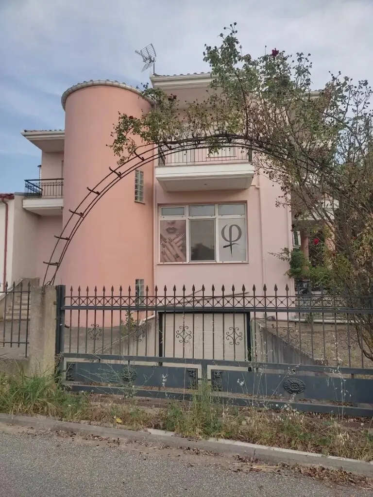 Detached House Of 566 M² In Chalkidiki