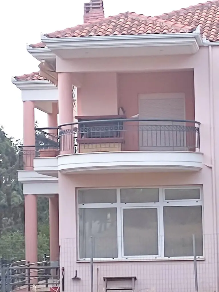 Detached House Of 566 M² In Chalkidiki