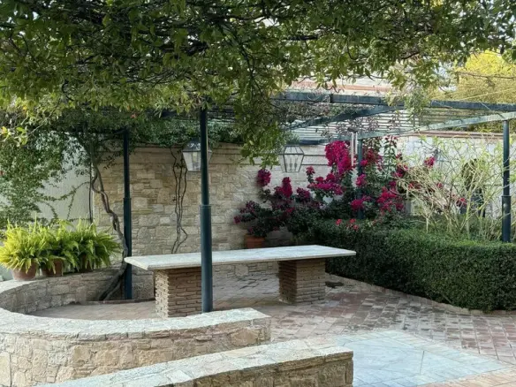 4-bedroom Villa In Nea Erithraia, Greece (837 M²)