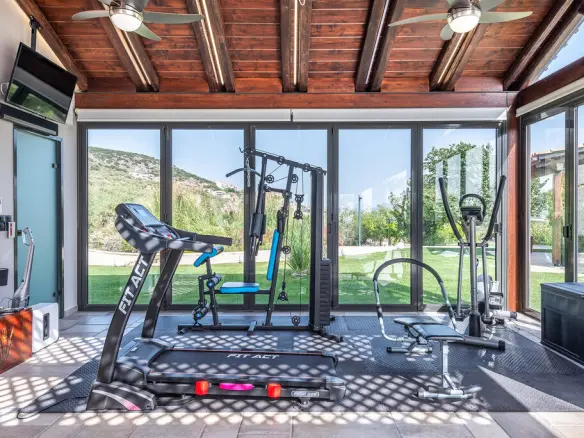 4-bedroom Villa In Nafplio, Greece (471 M²)