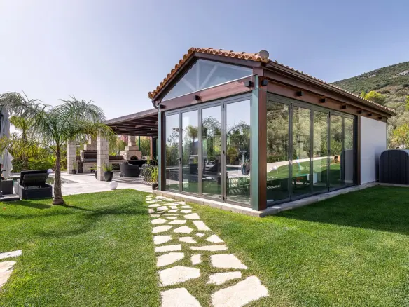 4-bedroom Villa In Nafplio, Greece (471 M²)