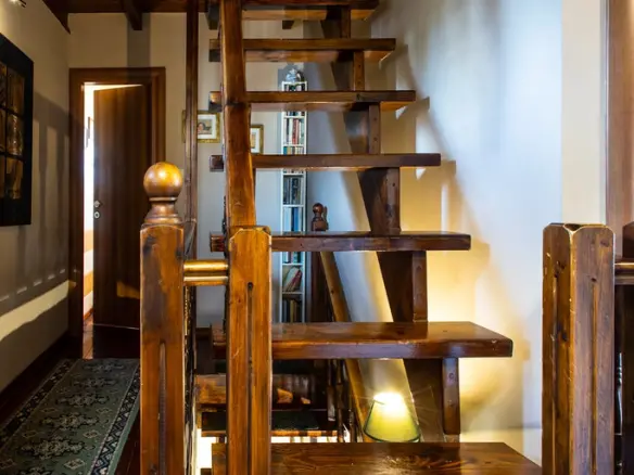 4-bedroom Detached House In Artemida (loutsa), Greece (240 M²)