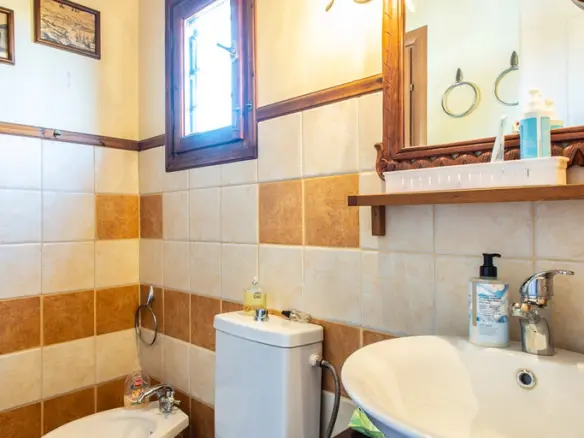 4-bedroom Detached House In Artemida (loutsa), Greece (240 M²)