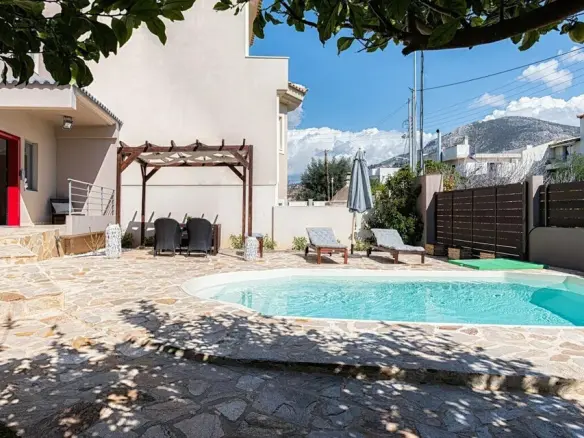 Detached House Of 217 M² In Attica
