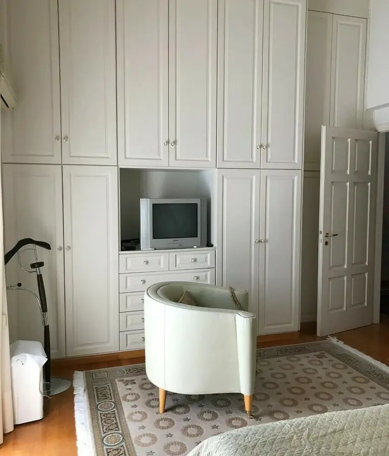 Detached House Of 422 M² In Athens