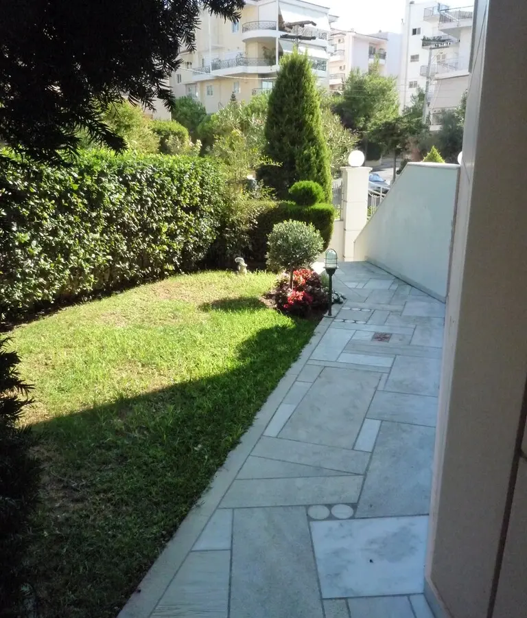 Detached House Of 422 M² In Athens