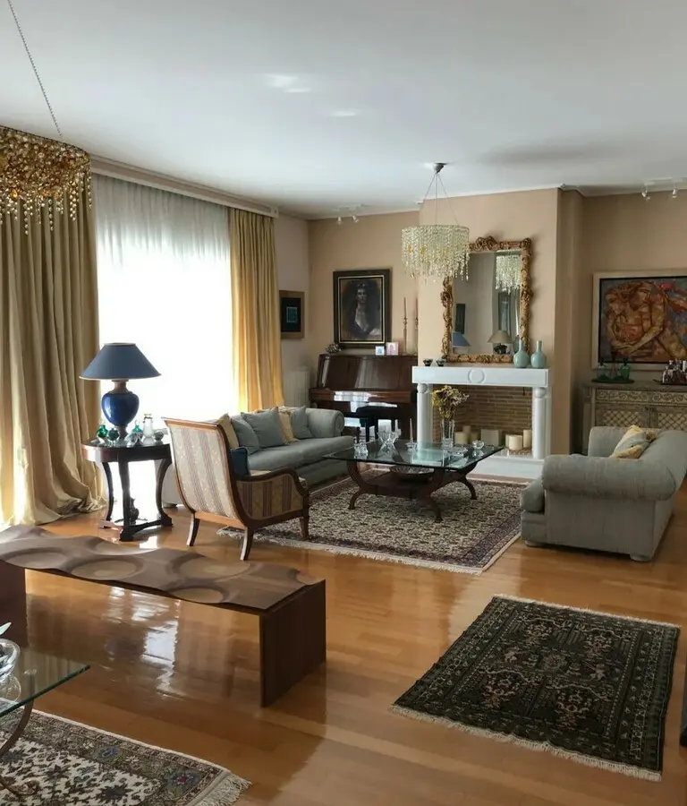 Detached House Of 422 M² In Athens