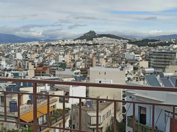 4-bedroom Flat In Neos Kosmos, Greece (131 M²)