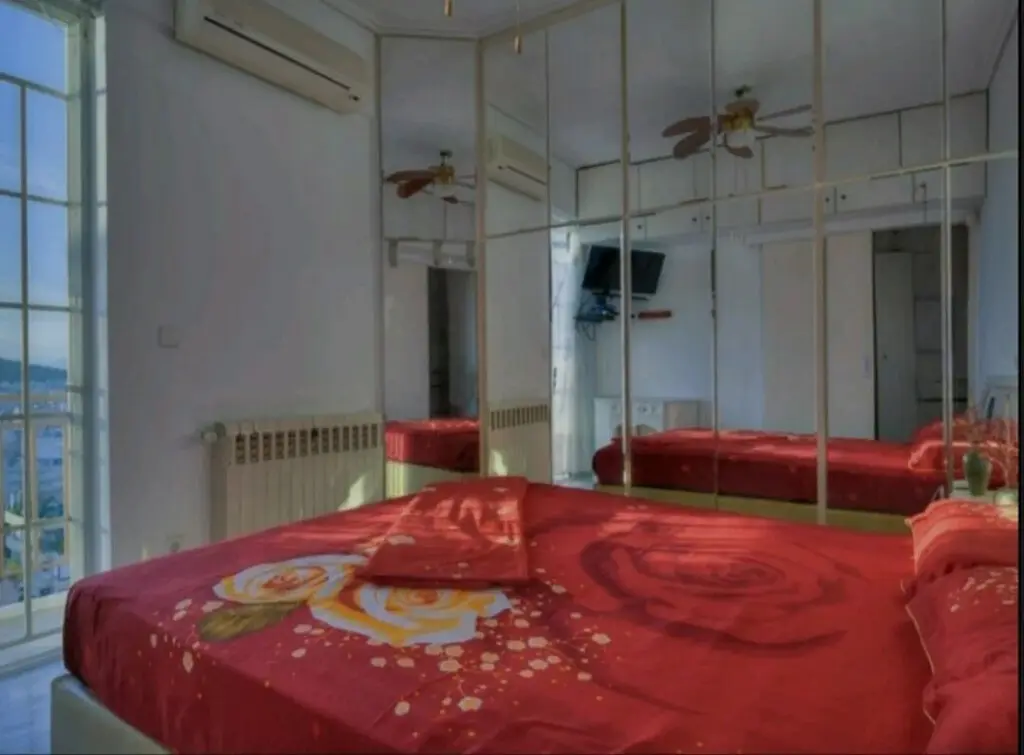 Flat Of 131 M² In Athens