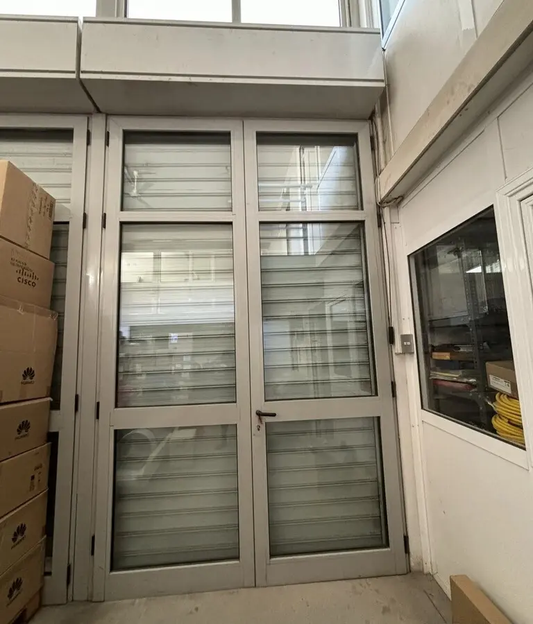 Building Of 645 M² In Athens