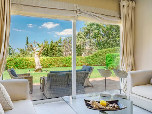 6-bedroom Villa In Palaia Fokaia, Greece (435 M²)