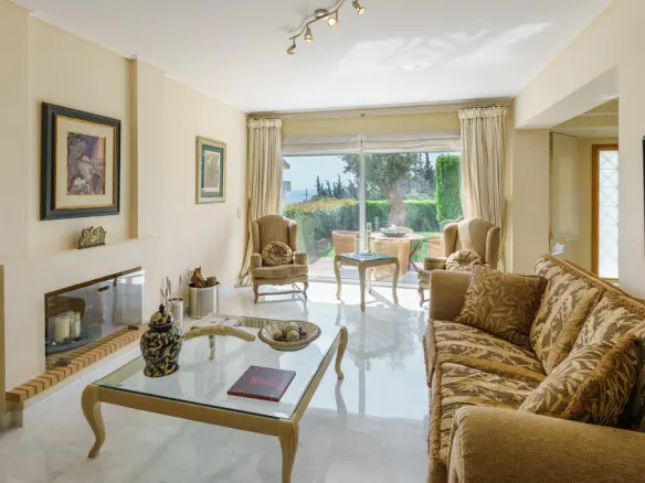 6-bedroom Villa In Palaia Fokaia, Greece (435 M²)