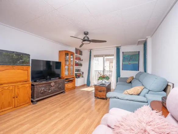 5-bedroom Flat In Elche, Spain (148 M²)