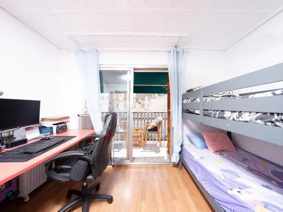 5-bedroom Flat In Elche, Spain (148 M²)