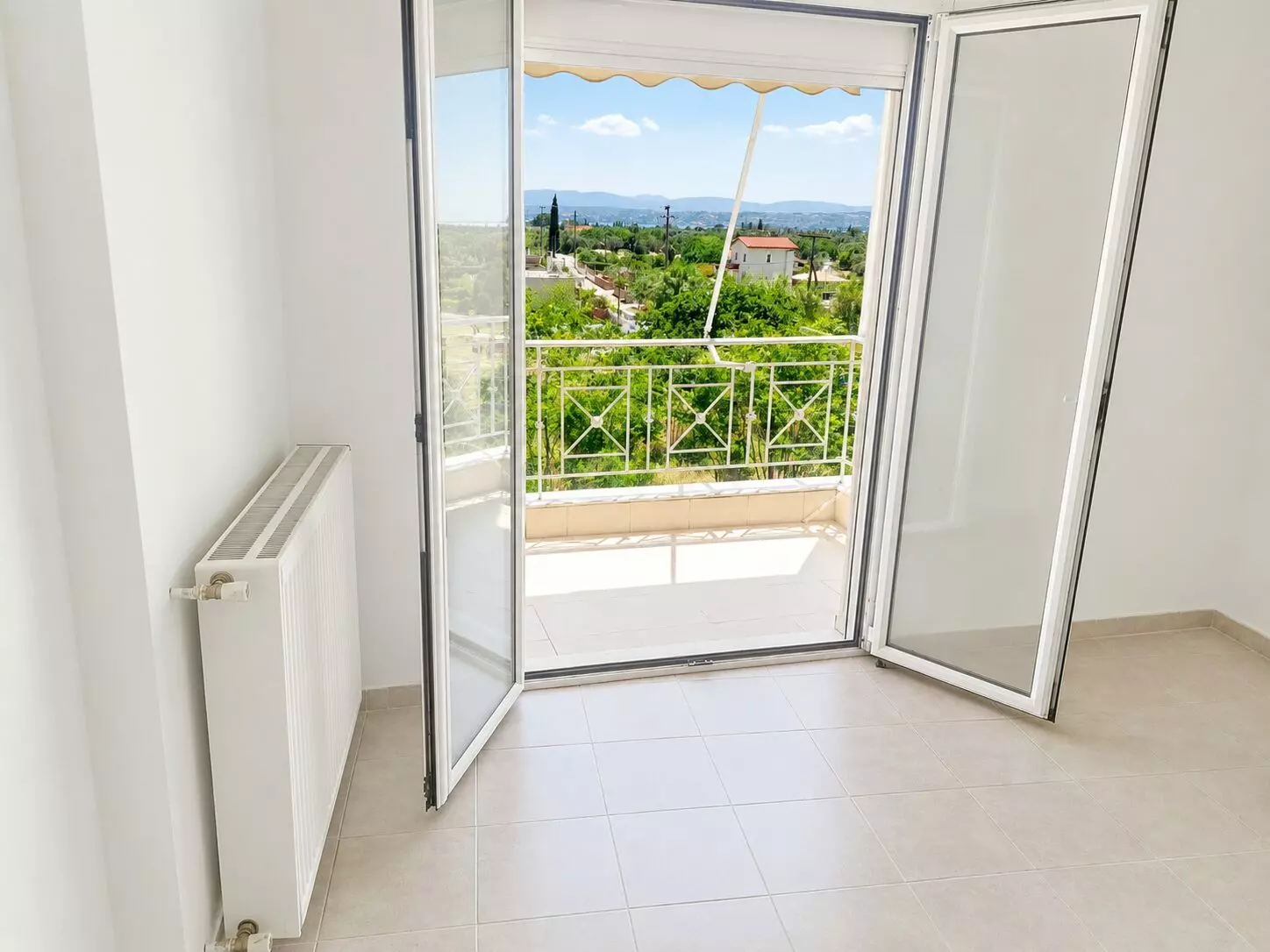 Renovated 110 Sq.m. Apartment With Unique Sea View For Sale In Vasiliko, Evia