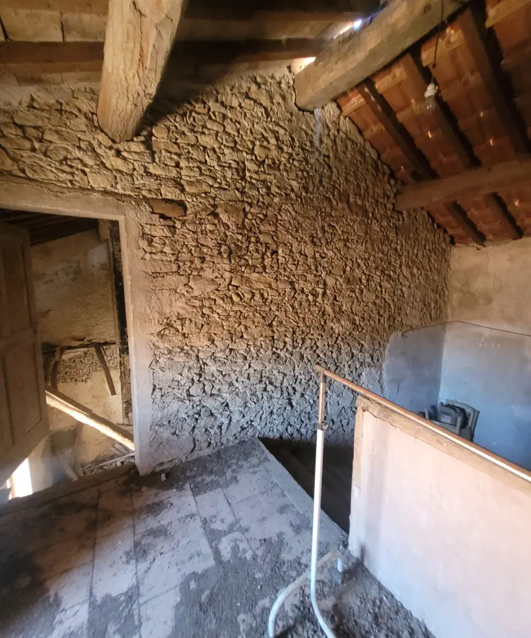 House In Alignan Du Vent, France (180 M²)