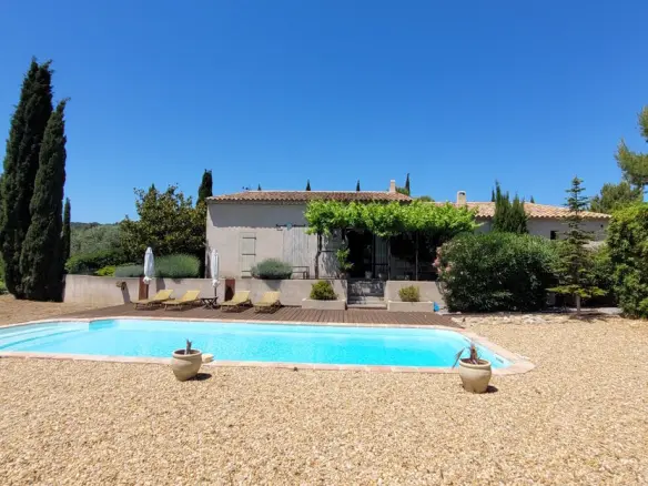 Detached House Of 319 M² In Bize Minervois, France
