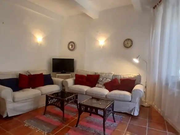 House Of 210 M² In Capestang, France