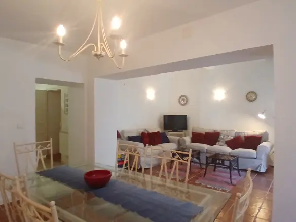 House Of 210 M² In Capestang, France