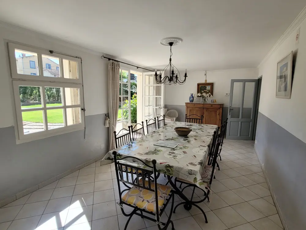 House Of 250 M² In Murviel Les Beziers