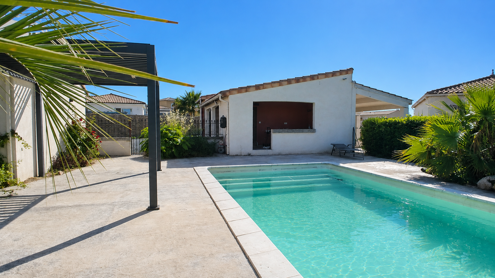 Detached House Of 133 M² In Puissalicon