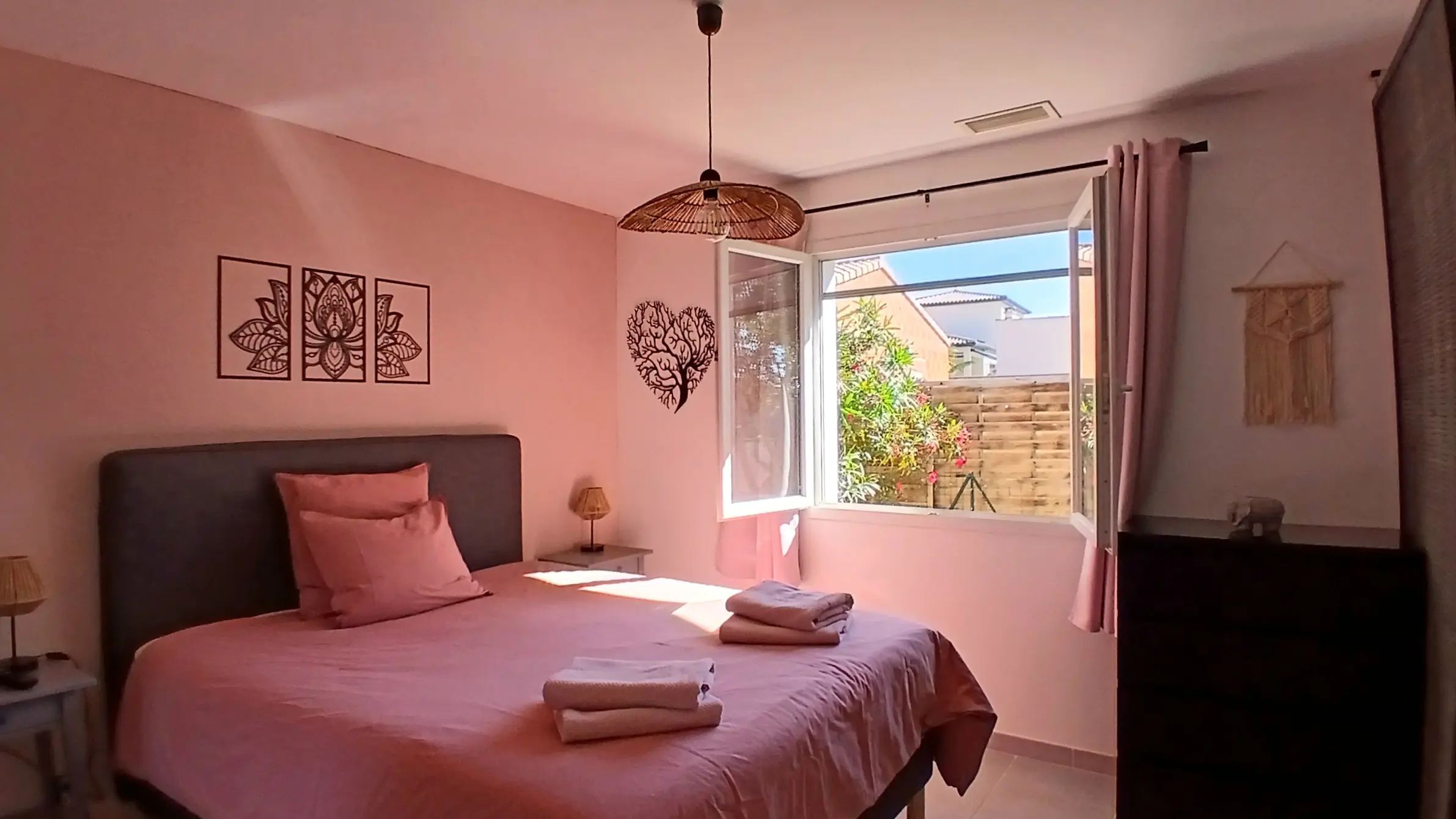 Detached House Of 133 M² In Puissalicon
