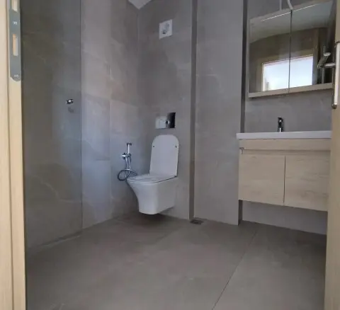 4-bedroom Duplex In Polichni, Greece (153 M²)