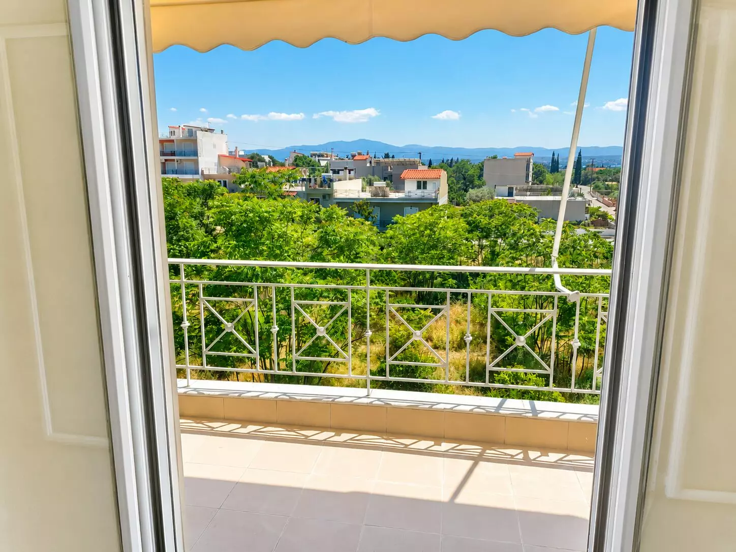 Renovated 110 Sq.m. Apartment With Unique Sea View For Sale In Vasiliko, Evia