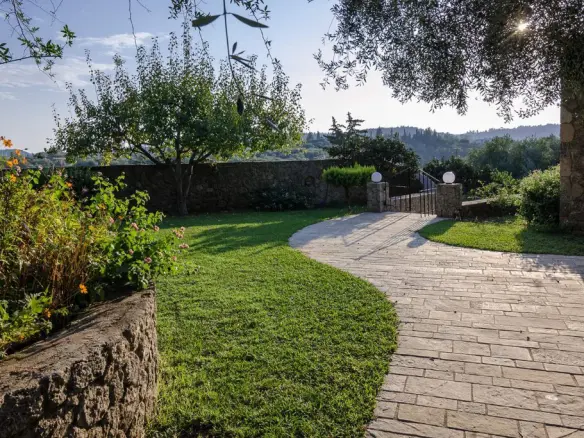 2-bedroom Villa In Corfu, Greece (90 M²)