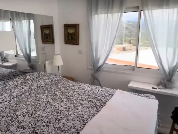 2-bedroom Maisonette In Agios Nikolaos, Greece (160 M²)