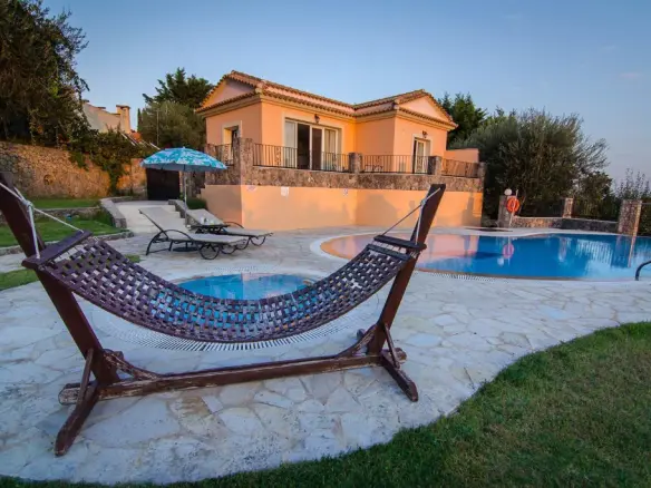 2-bedroom Villa In Corfu, Greece (90 M²)