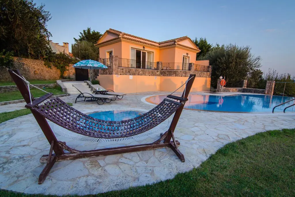 Villa Of 90 M² In Corfu