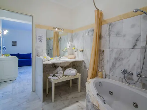 2-bedroom Villa In Corfu, Greece (90 M²)