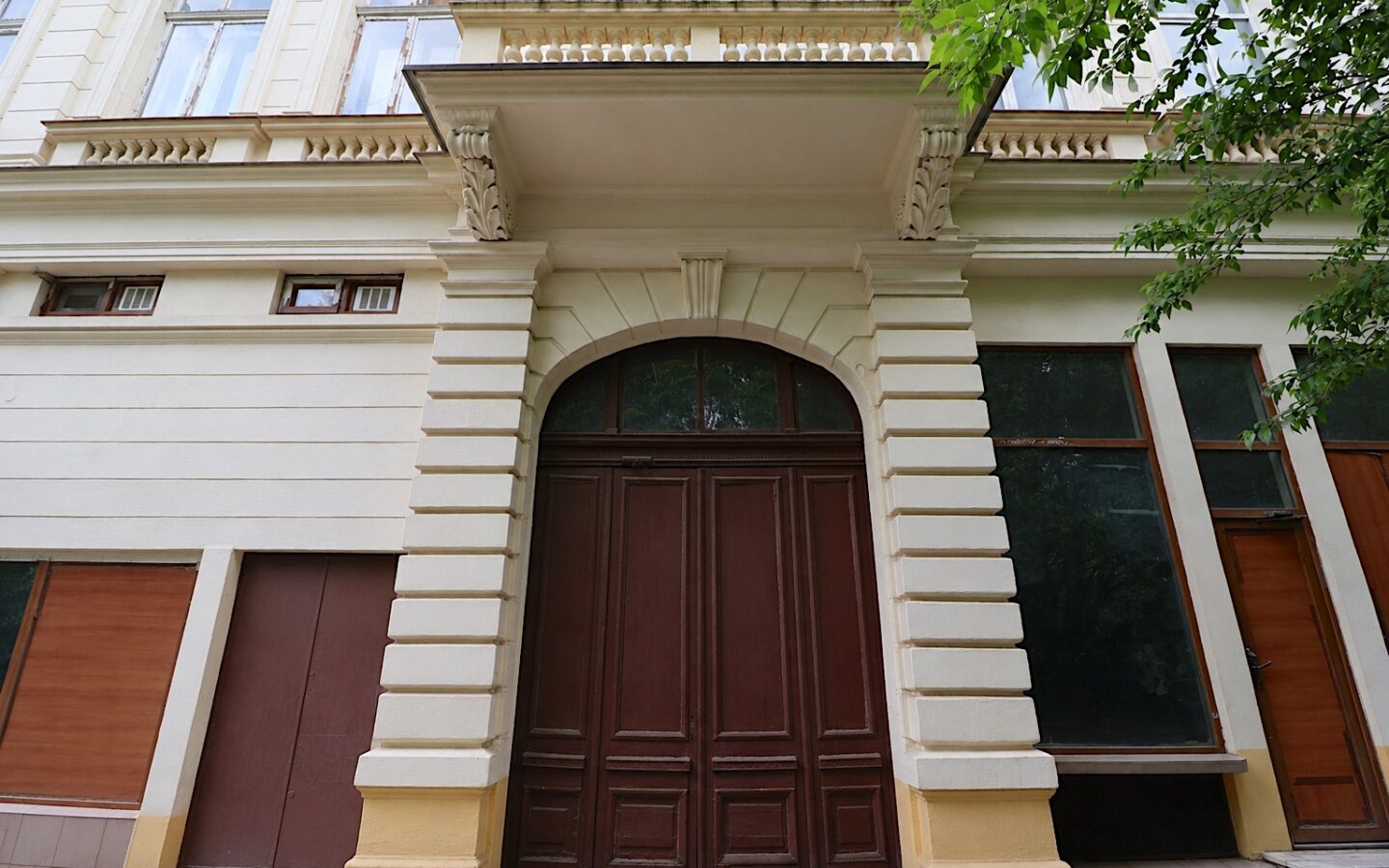 Historic Building Of 0 M² With Investment Opportunity In The Center Of Bucharest