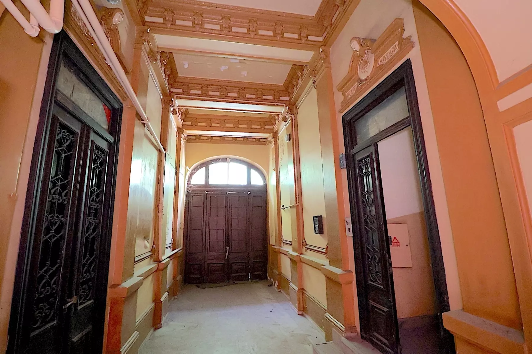 resize_IMG_7224 Historic Building Of 0 M² With Investment Opportunity In The Center Of Bucharest