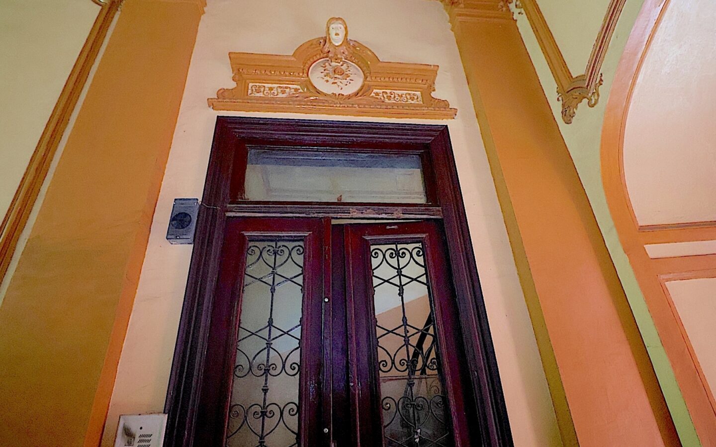 Historic Building Of 0 M² With Investment Opportunity In The Center Of Bucharest
