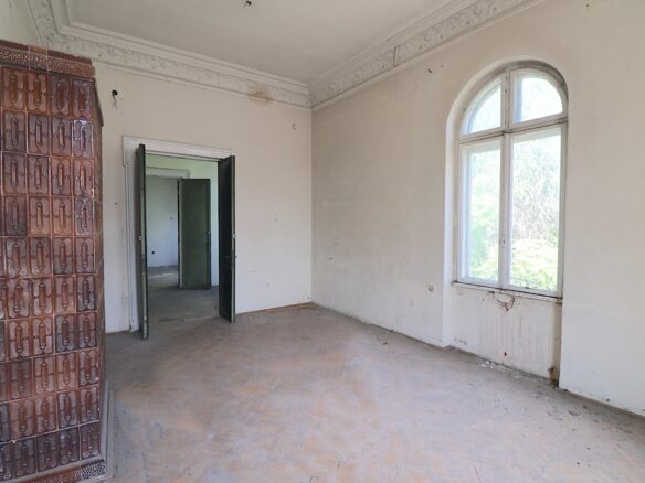 Historic Building Of 2418 M² With Investment Opportunity In The Center Of Bucharest